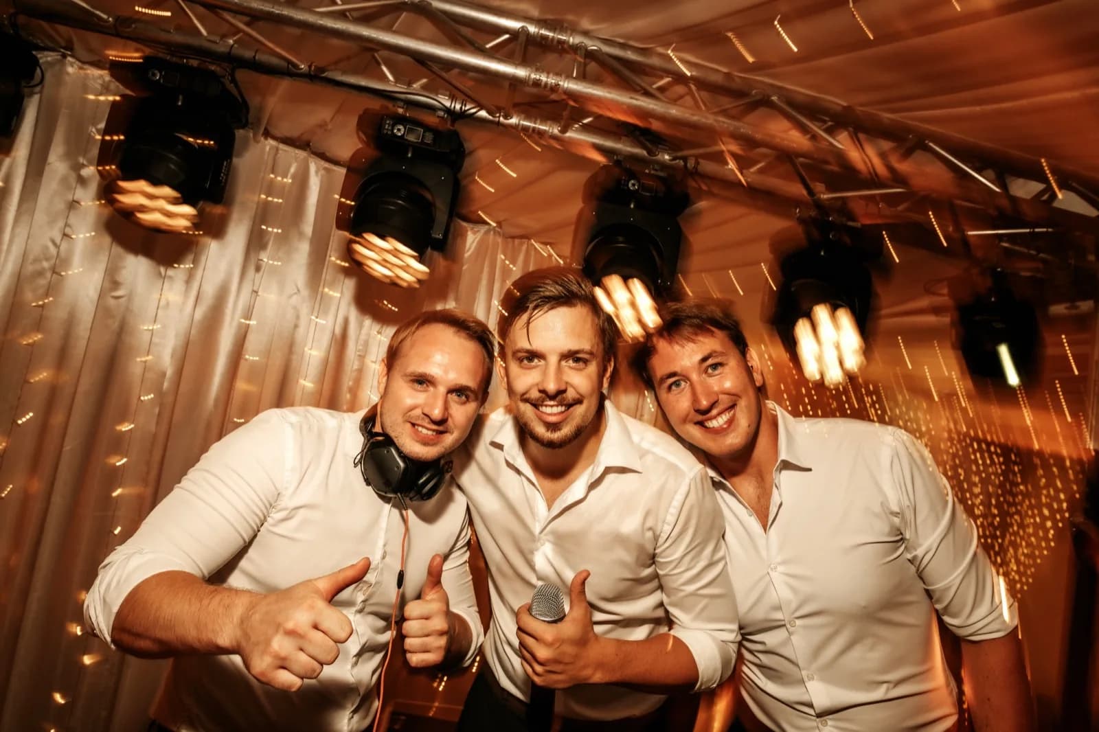 Ekipa DJ DarMar na dogodku